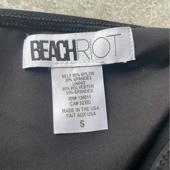 Beach Riot One Piece - Picture 3 of 4